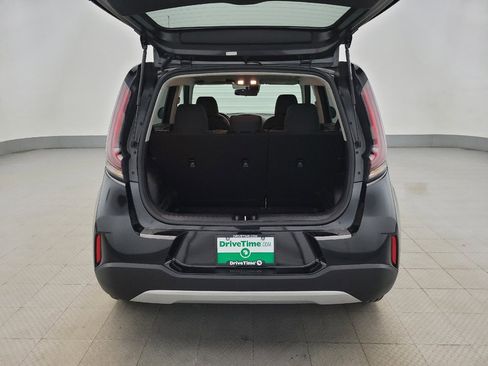 Used 2023 Kia Soul LX FWD image 29