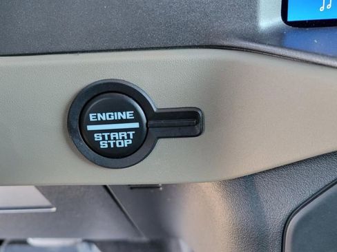 Used 2025 Ford Bronco Big Bend image 15