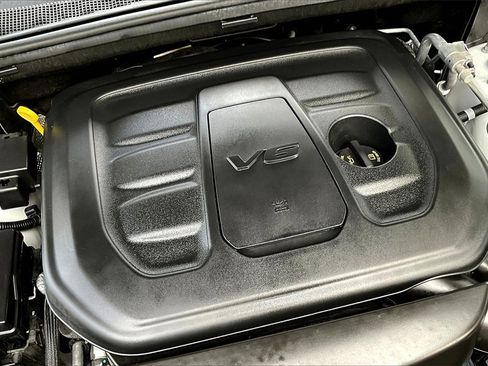 Used 2021 Jeep Grand Cherokee Limited image 31