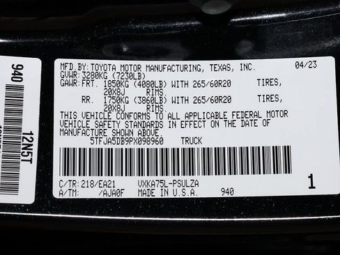 Used 2023 Toyota Tundra Limited AWD/4WD image 37