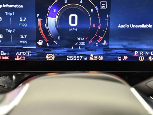 Used 2025 Chevrolet Tahoe Z71 AWD/4WD image 9