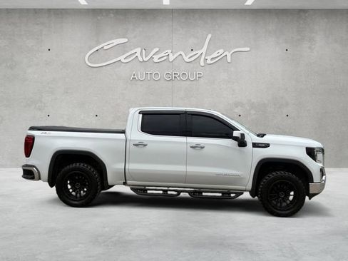 Used 2021 GMC Sierra 1500 SLT w/ X31 Off-Road Package AWD/4WD image 17