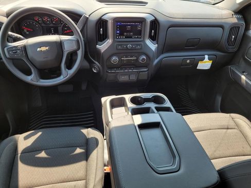 New 2025 Chevrolet Silverado 1500 Custom image 9