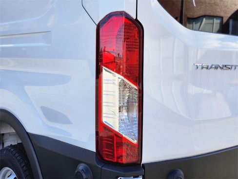 New 2025 Ford Transit 250 148 Medium Roof image 9