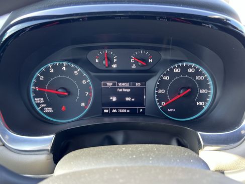 Used 2022 Chevrolet Traverse LS image 14