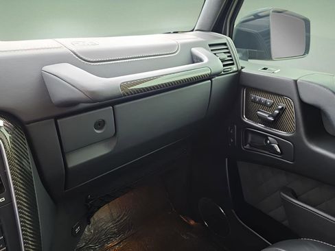 Used 2017 Mercedes-Benz G 550 Squared image 31