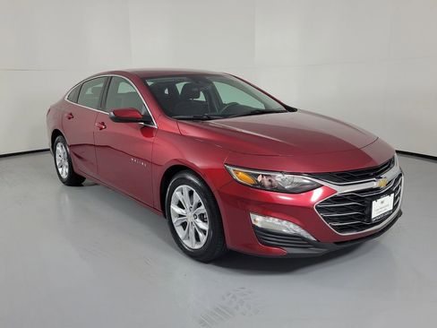 Used 2024 Chevrolet Malibu LT image 1