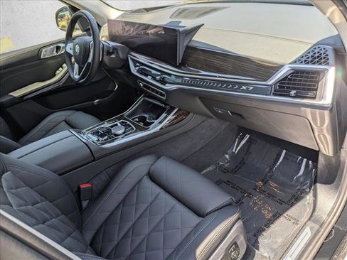 Used 2026 BMW X7 xDrive40i w/ Premium Package AWD/4WD image 22