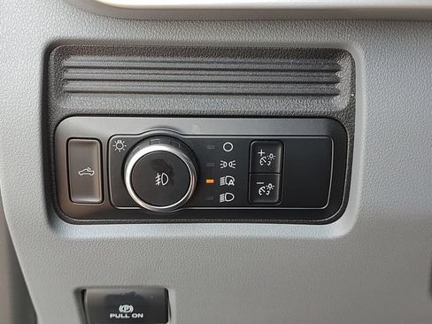 Used 2025 Ford F250 XLT AWD/4WD image 23