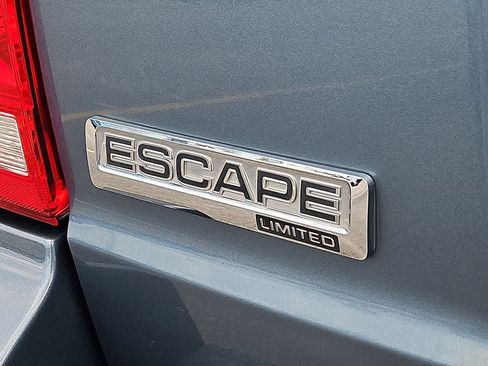 Used 2011 Ford Escape Limited w/ 302A Rapid Spec Order Code FWD image 32