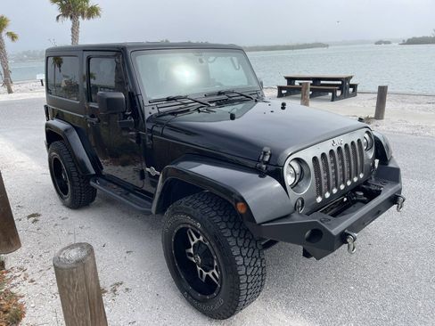 Used 2015 Jeep Wrangler Sport image 4