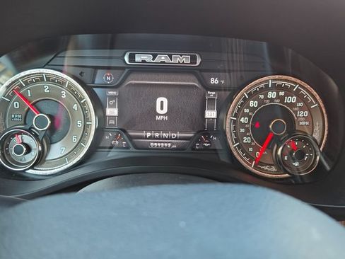 Used 2021 RAM 1500 Limited AWD/4WD image 21