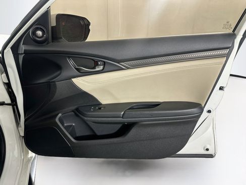 Used 2018 Honda Civic Sport Touring image 31