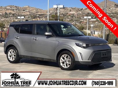Used 2023 Kia Soul LX w/ LX Technology Package