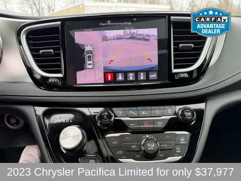 Used 2023 Chrysler Pacifica Limited w/ S Appearance Package image 18