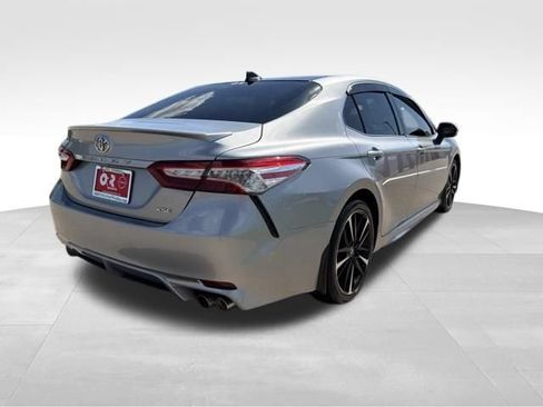 Used 2020 Toyota Camry XSE FWD image 8