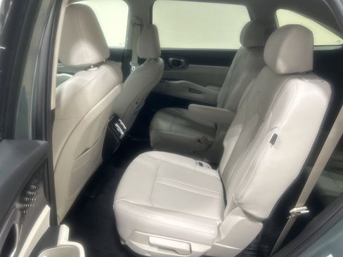 New 2025 Kia Sorento EX image 25