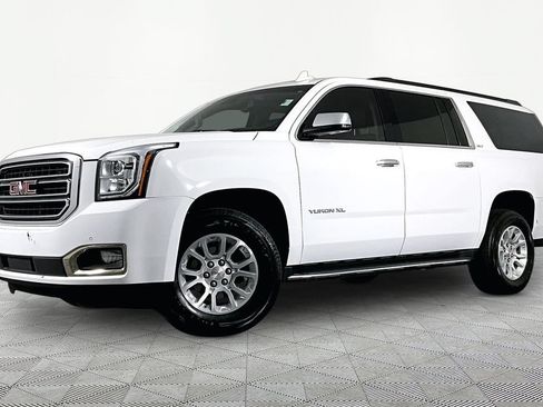 Used 2019 GMC Yukon XL SLT w/ Open Road Package RWD image 1