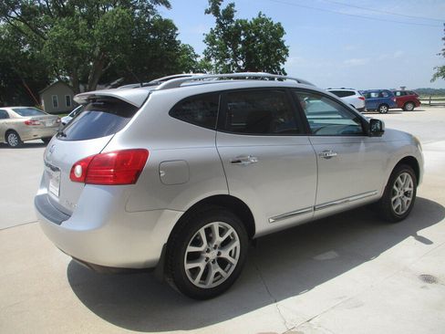 Used 2012 Nissan Rogue SL AWD/4WD image 16