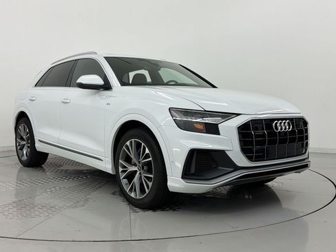 Used 2023 Audi Q8 Prestige AWD/4WD image 7