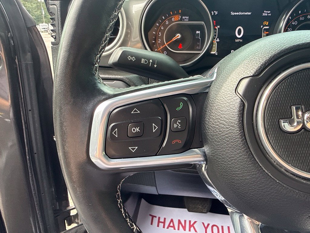 Used 2022 Jeep Wrangler Unlimited Sahara w/ Cold Weather Group AWD/4WD image 15