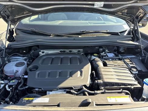 New 2026 Volkswagen Tiguan SE R-Line FWD image 23