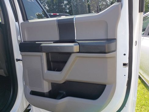 Used 2018 Ford F150 XLT AWD/4WD image 22