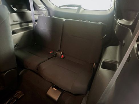 Used 2022 Mitsubishi Outlander ES FWD image 30