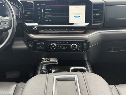 Used 2022 GMC Sierra 1500 SLT w/ SLT Premium Plus Package image 13