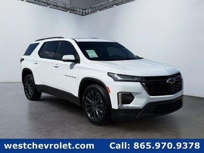 Used 2023 Chevrolet Traverse RS