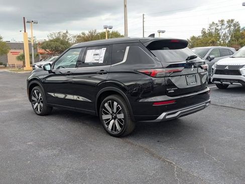 New 2026 Mitsubishi Outlander SEL FWD image 8