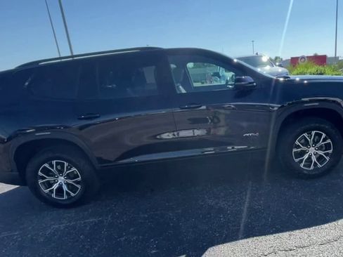 Used 2026 GMC Acadia AT4 w/ Super Cruise Package AWD/4WD image 2