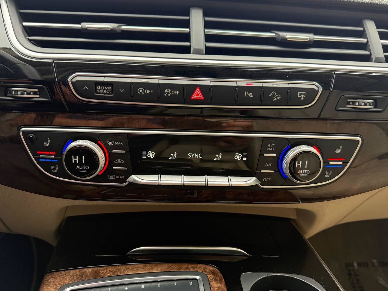 Used 2017 Audi Q7 3.0T Prestige AWD/4WD image 53