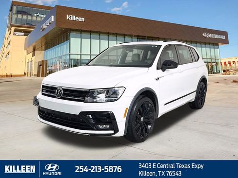 Used 2021 Volkswagen Tiguan SE R-Line image 3