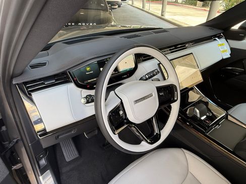 New 2026 Land Rover Range Rover Sport Dynamic SE AWD/4WD image 4