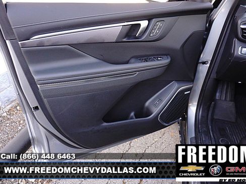 New 2026 Buick Enclave Sport Touring w/ Power Package FWD image 36