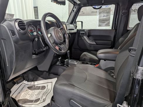 Used 2016 Jeep Wrangler Sport AWD/4WD image 12