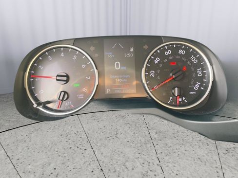 Used 2020 Toyota RAV4 XLE w/ Convenience Package image 2