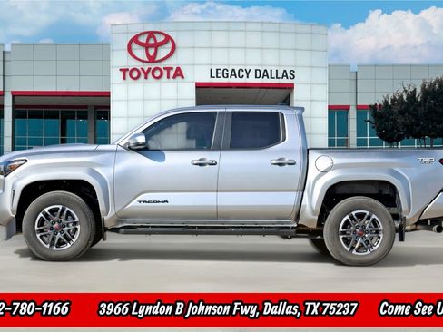 Used 2024 Toyota Tacoma TRD Sport image 6