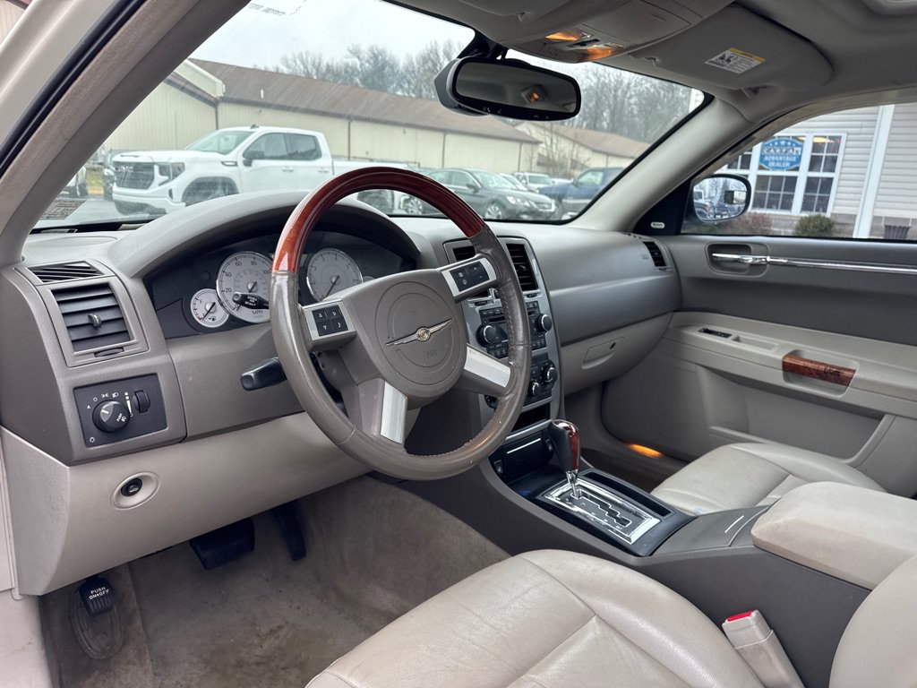 Used 2007 Chrysler 300 Touring L w/ Luxury Group AWD/4WD image 13
