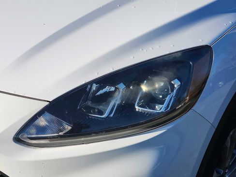 Used 2021 Ford Escape S image 9