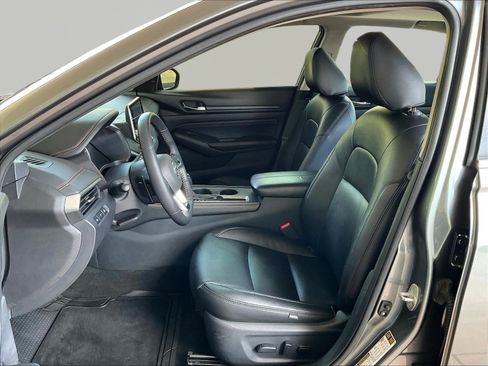 Used 2019 Nissan Altima 2.5 SR w/ SR Premium Package FWD image 20