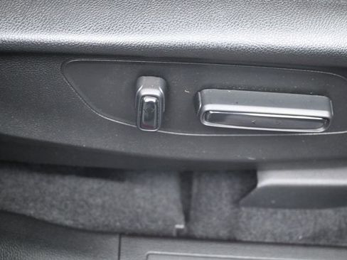 Used 2023 Honda CR-V EX-L image 32