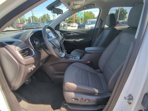 Used 2024 Chevrolet Equinox LT FWD image 15