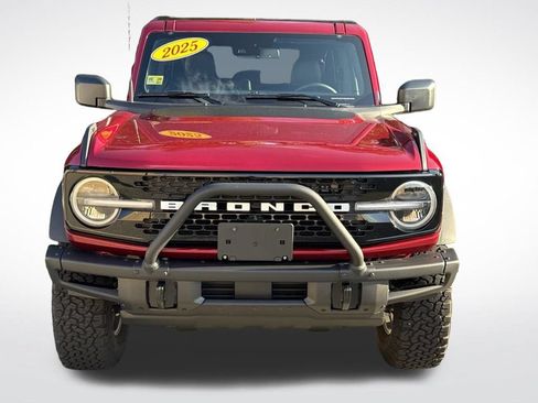 Used 2025 Ford Bronco Badlands AWD/4WD image 2