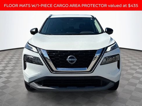 Used 2023 Nissan Rogue S FWD image 2