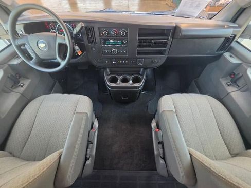 Used 2025 Chevrolet Express 3500 LT w/ LT Preferred Equipment Group RWD image 23