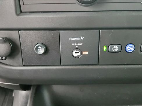 New 2025 Chevrolet Express 3500 w/ Power Convenience Package RWD image 31