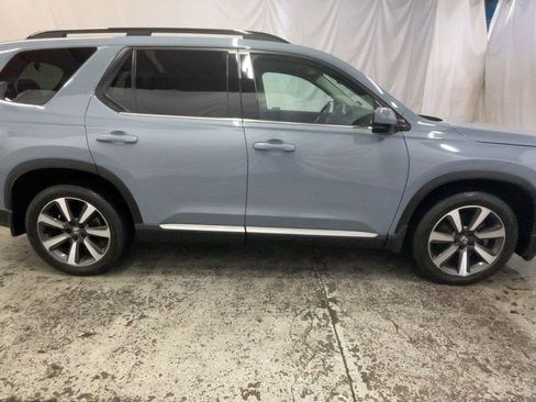 Certified 2023 Honda Pilot Touring image 5