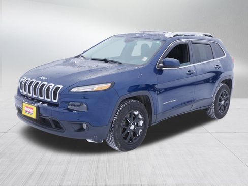 Certified 2018 Jeep Cherokee Latitude Plus w/ Cold Weather Group image 3